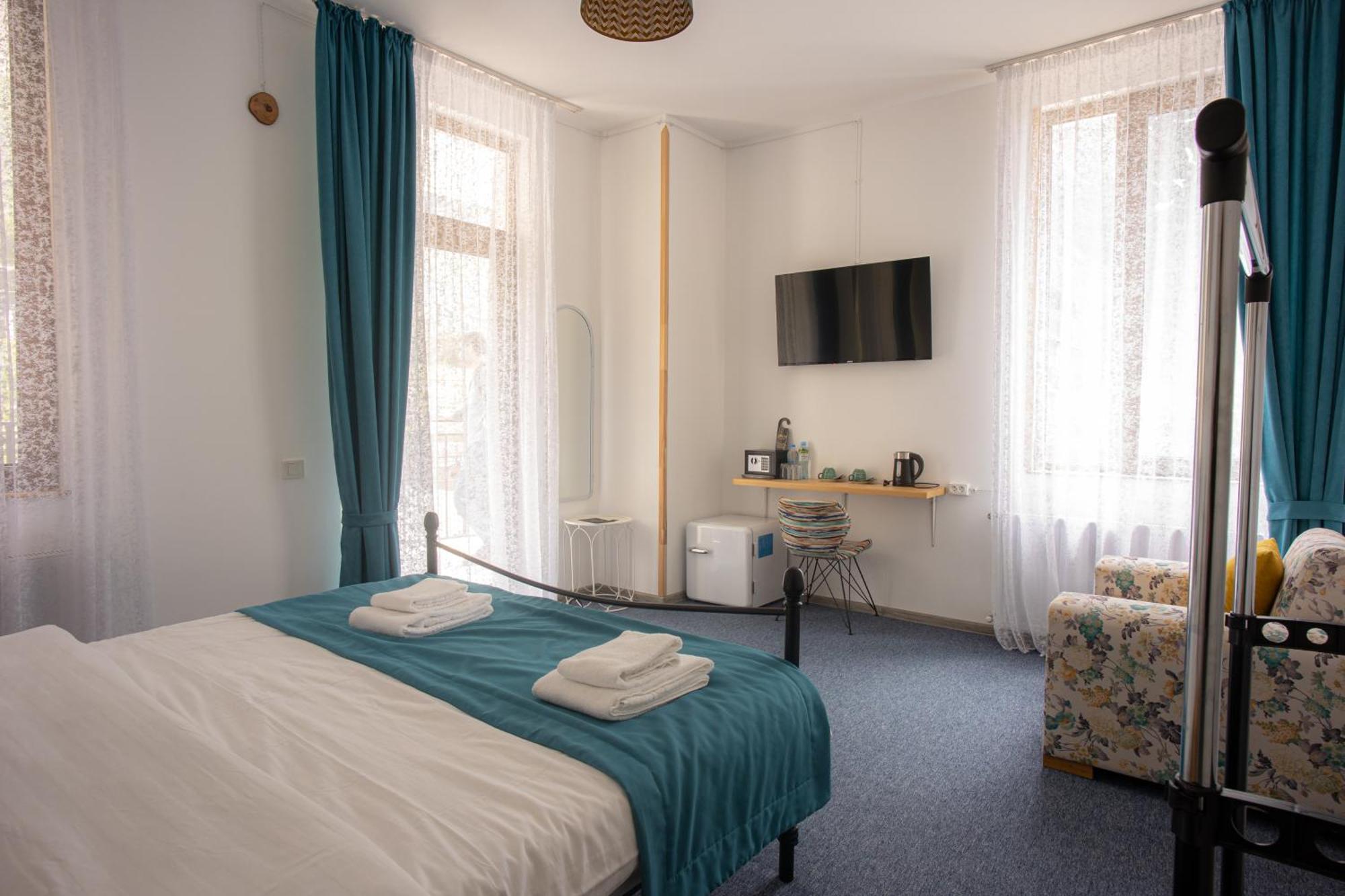 Mood Hotel Kazbegi Eksteriør bilde